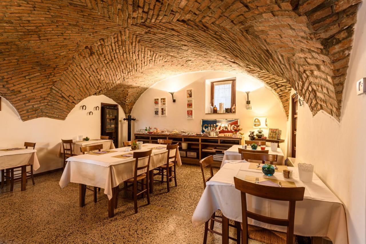 Il Glicine B&B Ristorante Cazzago San Martino Luaran gambar