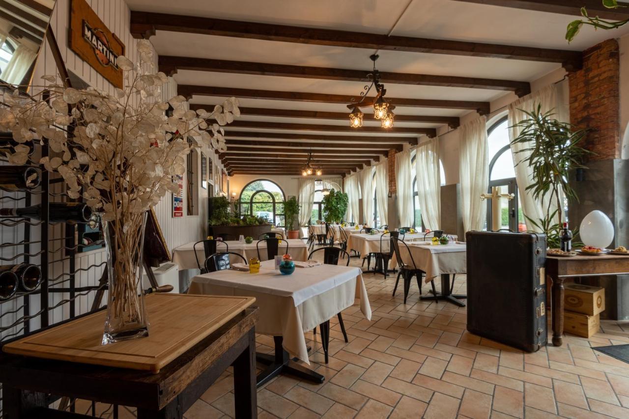 Il Glicine B&B Ristorante Cazzago San Martino Luaran gambar